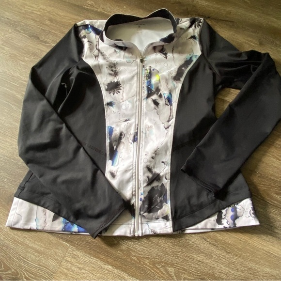 Layers Shirt Jacket Women’s Size Medium Full‎ Zip Mixed Colors Quick Dry … - Picture 1 of 10